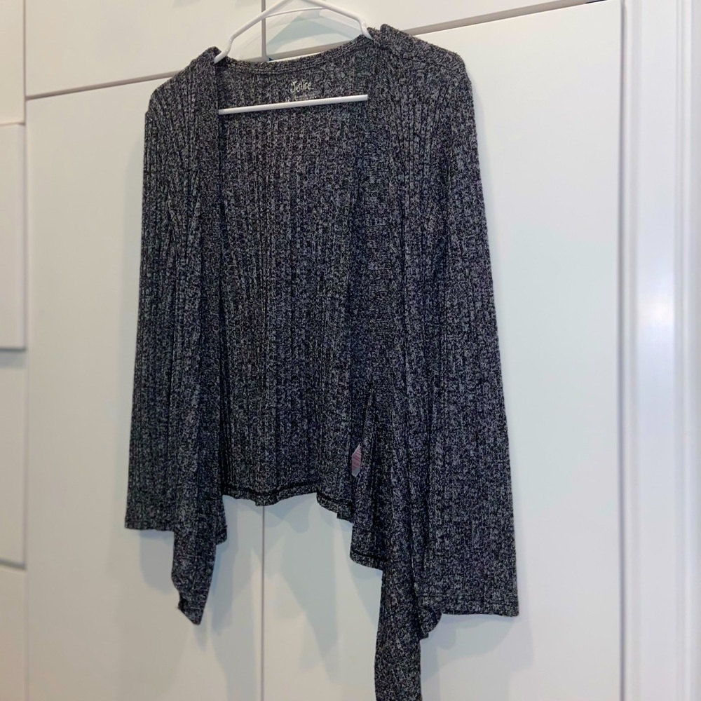 BALLETCORE Gray Cardigan